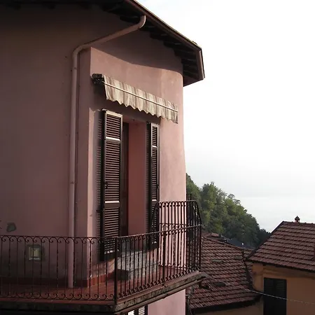 Holiday home Pinky House Nesso