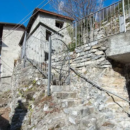 Holiday home Pinky House Nesso