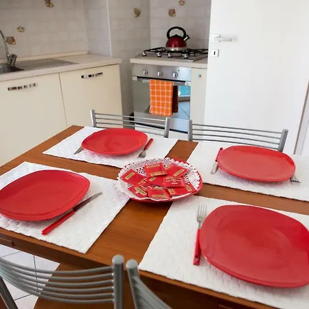 Holiday home Pinky House *