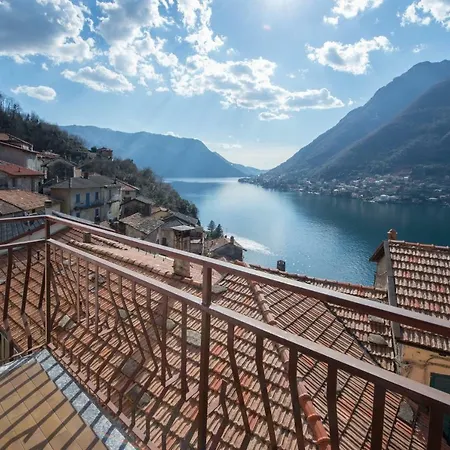 Holiday home Pinky House Nesso