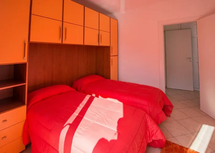 Pinky House
