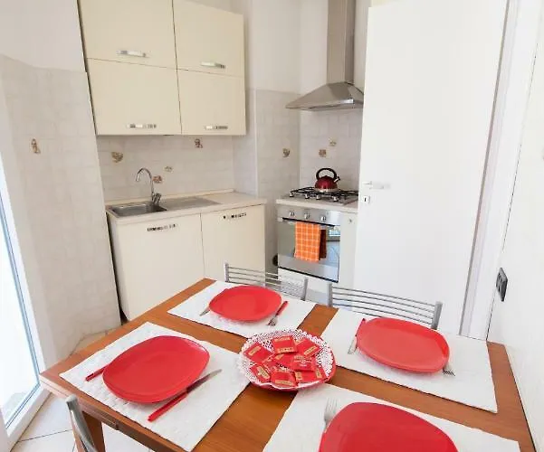 Holiday home Pinky House Nesso